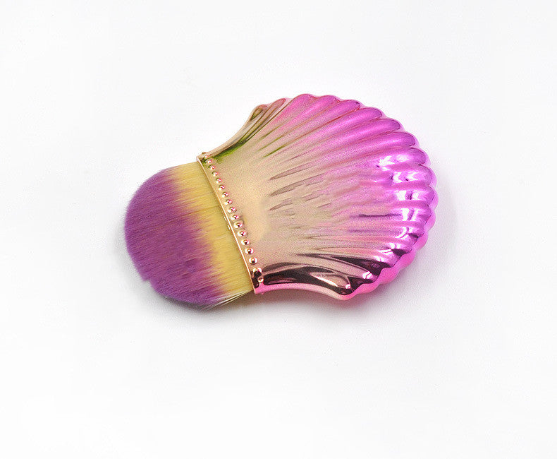Single small shell foundation brush Single small shell foundation brush